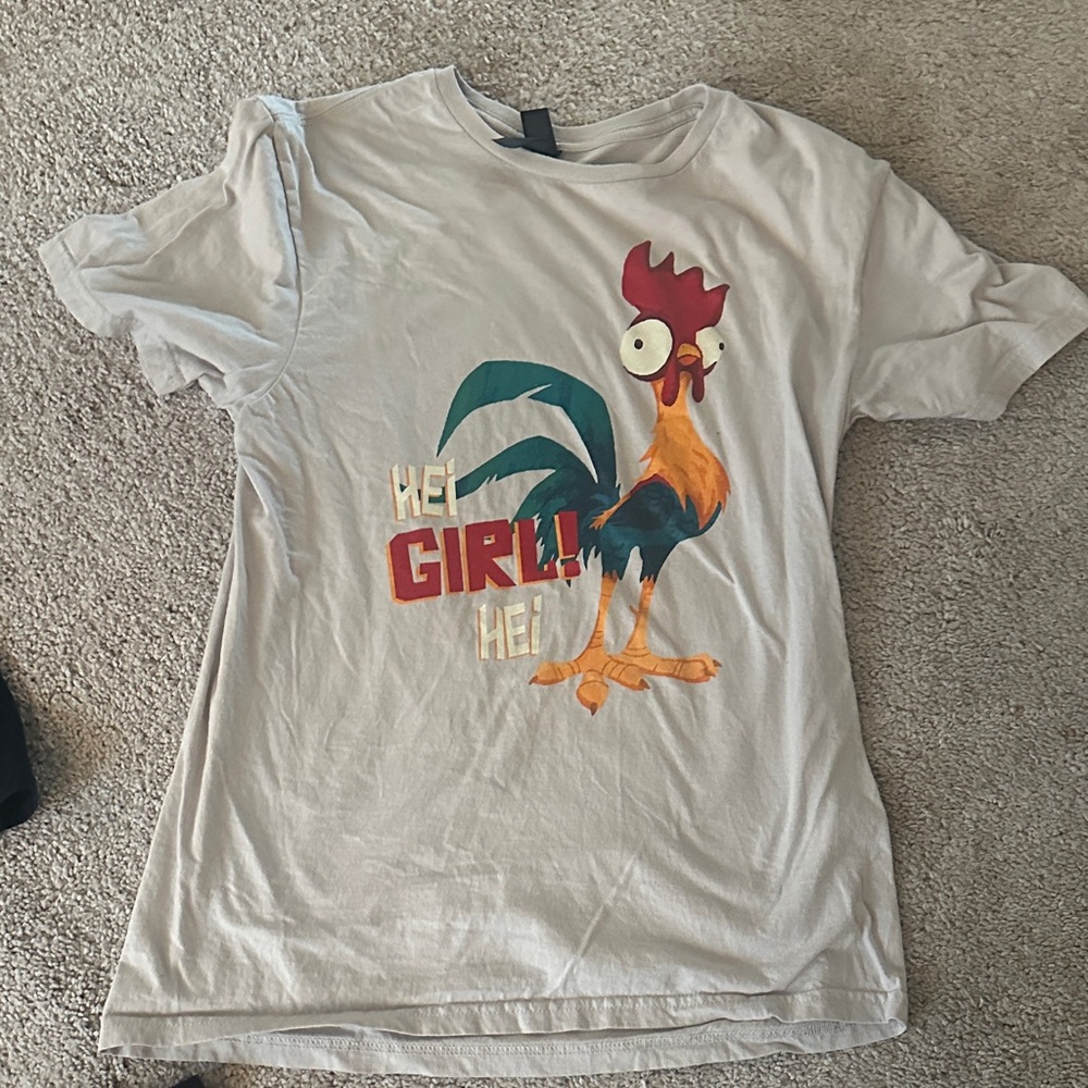 Graphic Rooster Tee - Light Gray with Multicolor Print Moana Disney